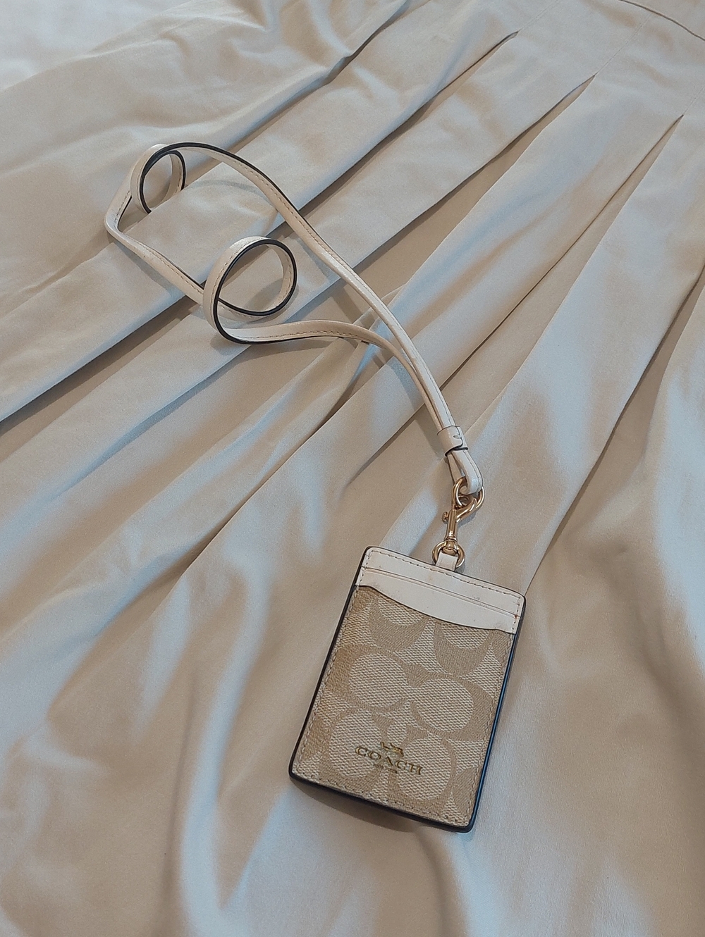 COACH Beige & Chalk Signature Lanyard Card Holder